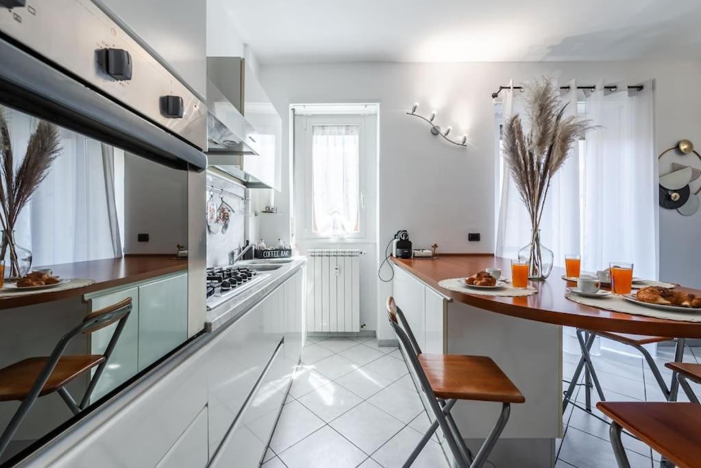 Nuovissima Dimora Con Terrazzino Apartment Милано Екстериор снимка